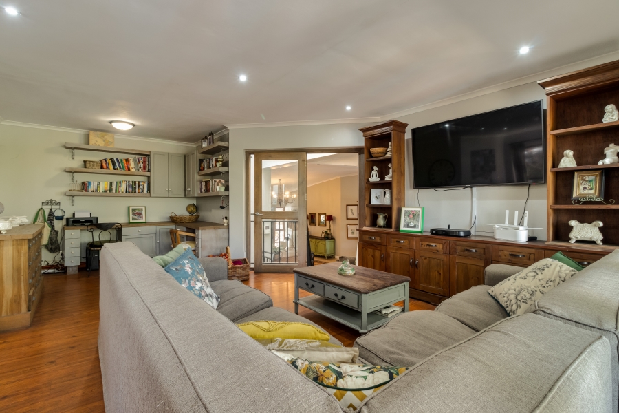 4 Bedroom Property for Sale in Fairview Heights Western Cape